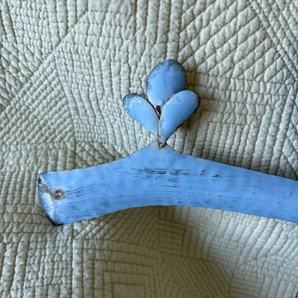 Vtg Rustic Wood&Metal Love Birds on Branch Wall Art Blue Distressed 25
